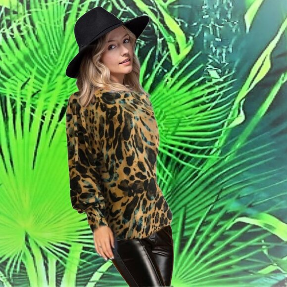 EsQualo Trendy Multi Color Animal Print Long Sleeve Sweater Size XL NEW - Picture 3 of 6